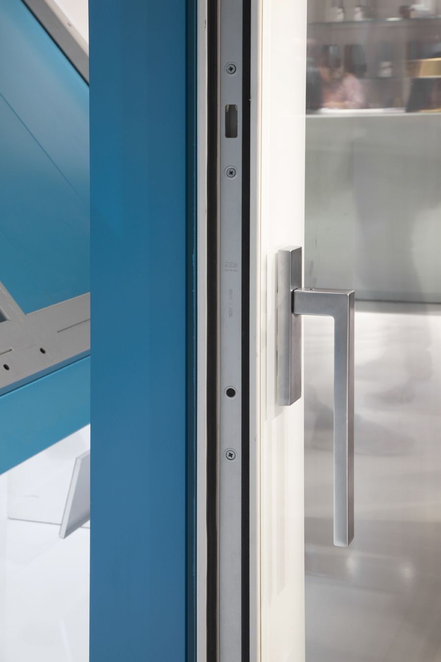 Раздвижные деревянные и стеклянные двери-окна с тройным остеклением Carminati Vitrum System ARCH-00044119 - Вид №4