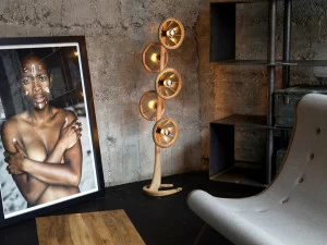 HOOKL und STOOL Торшер с прямым светом из дерева Lamps