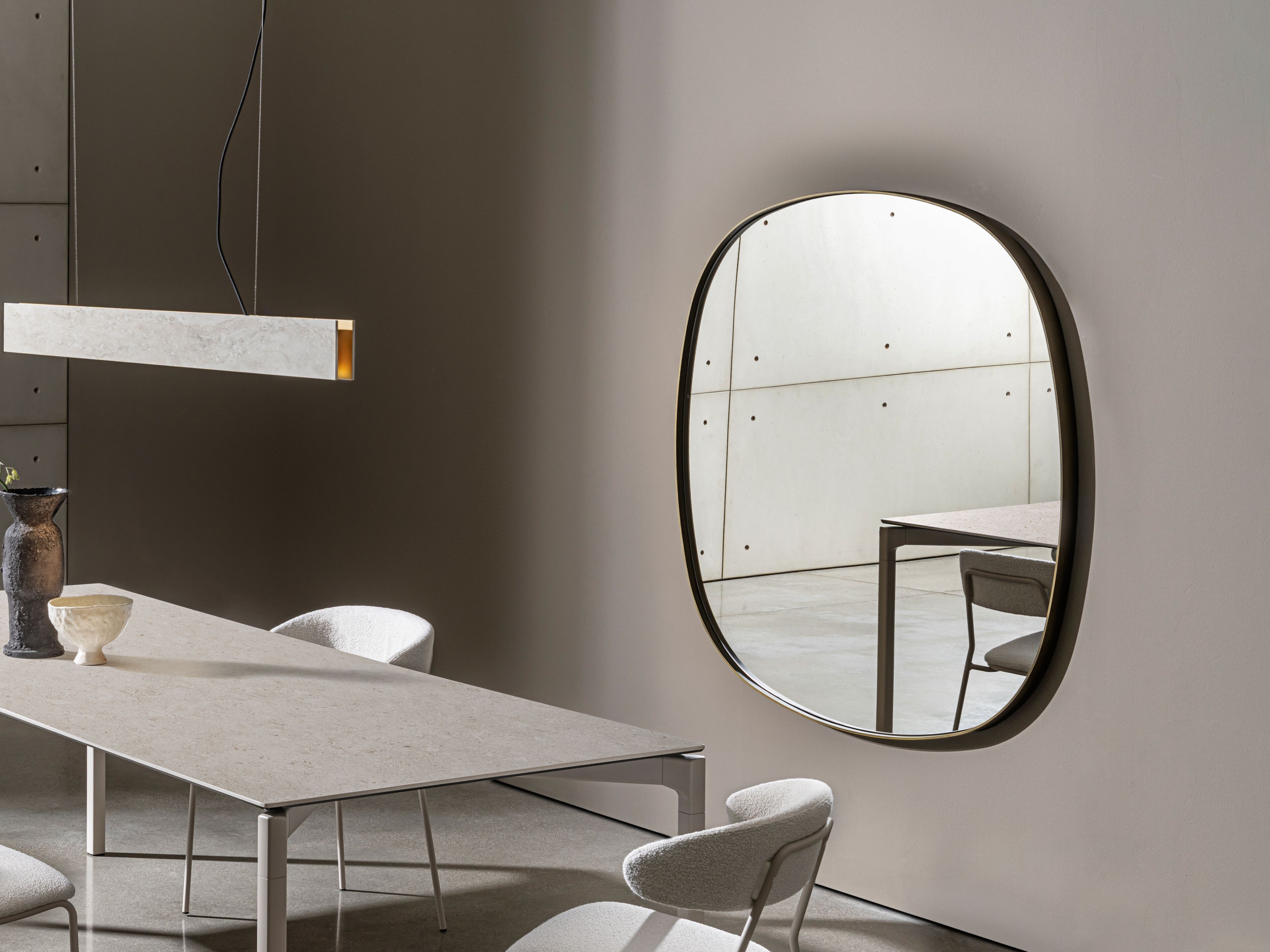 Настенное зеркало в рамке Sovet Italia YORK ARCH-00147127