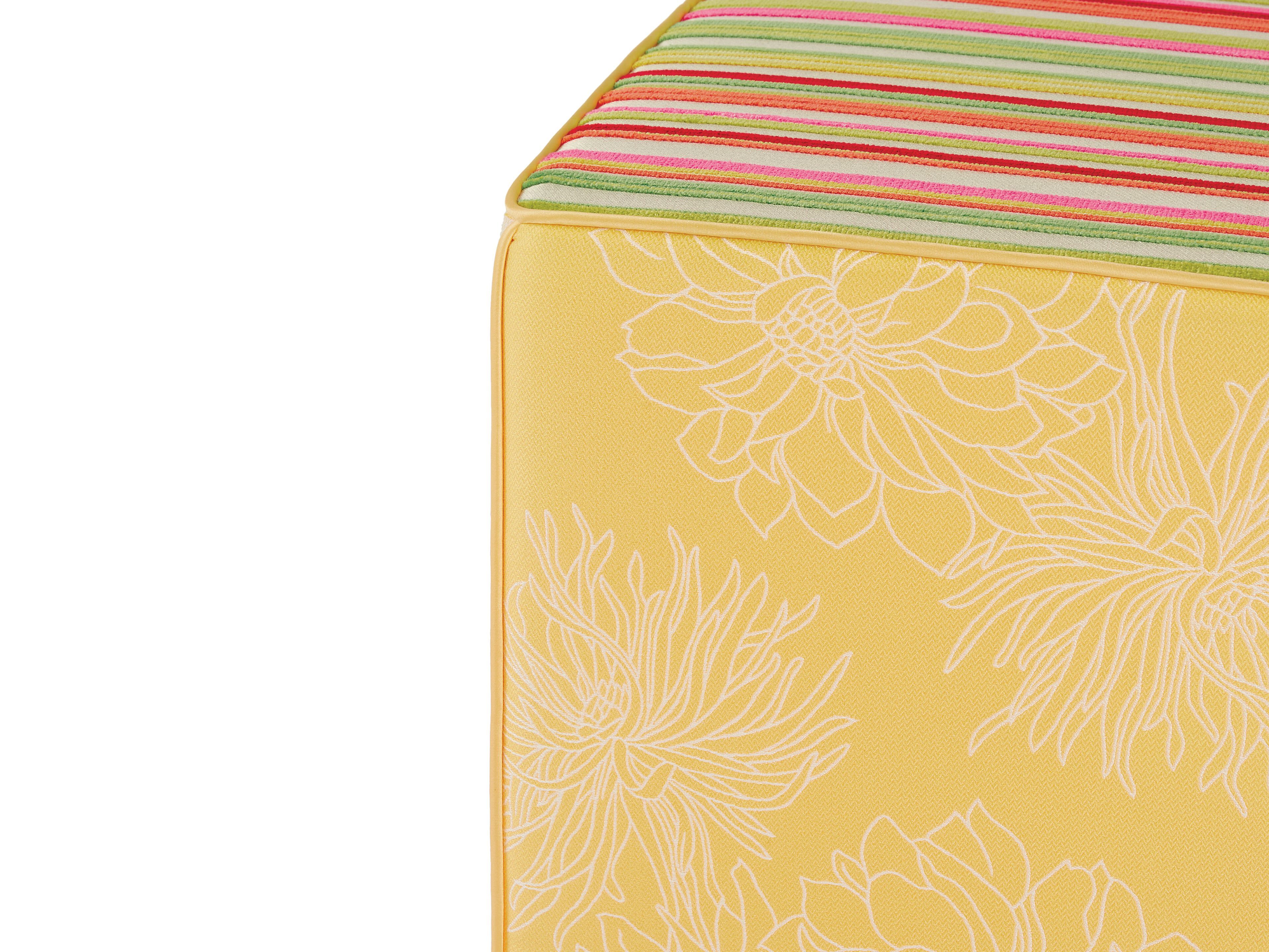 Квадратный пуф из ткани K-3 Hana Pop ARCH-00074392 - Вид №3