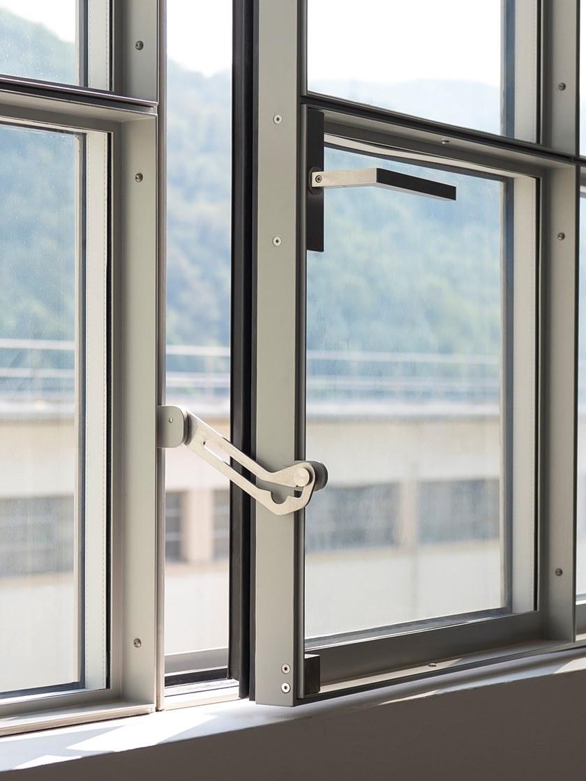 Capoferri Serramenti Металлическое окно с термическим разделением sun-id-1443267 - Вид №4