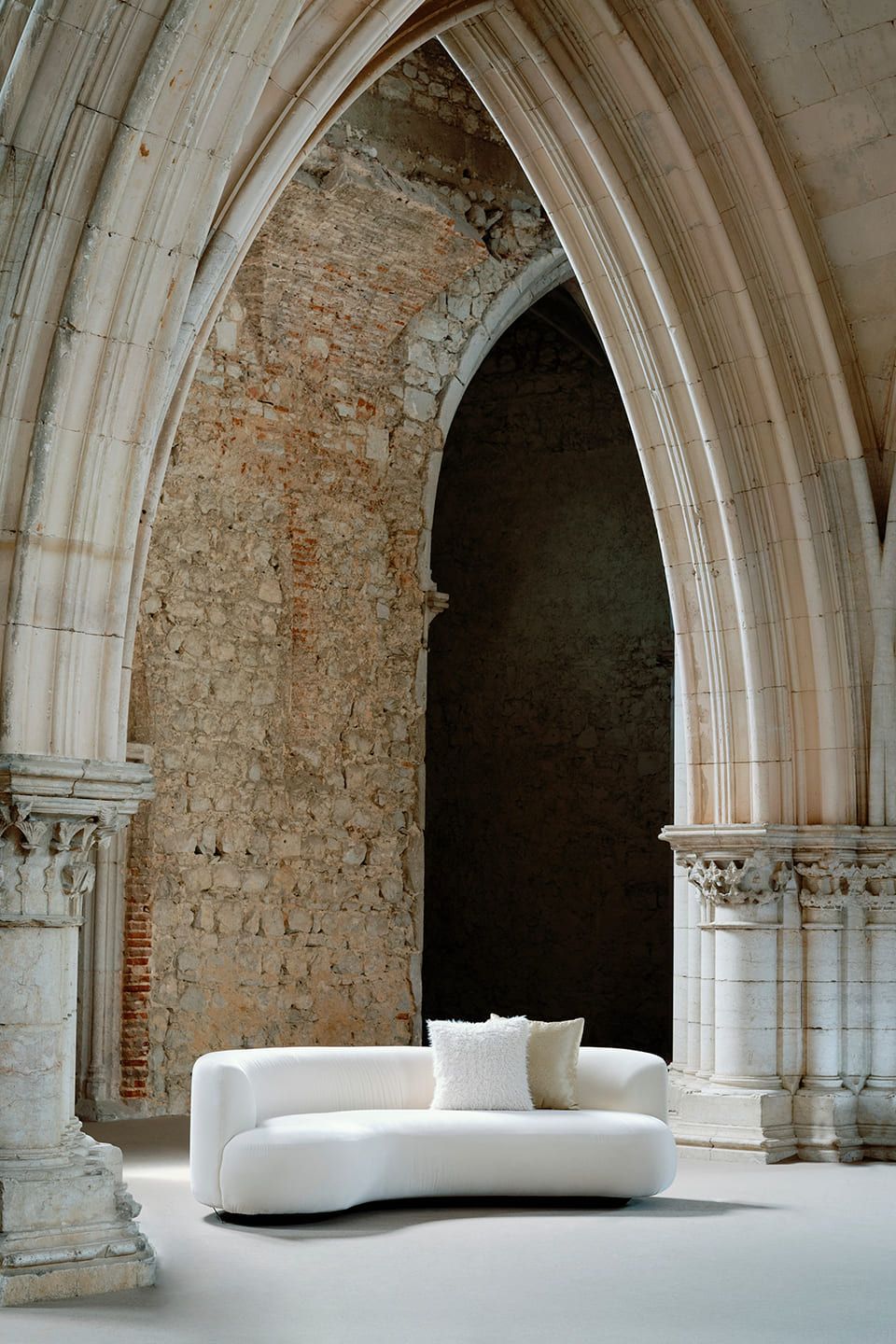 Изогнутый диван из ткани Greenapple Близнецы ARCH-00128236 - Вид №8