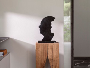 Бронзовая скульптура