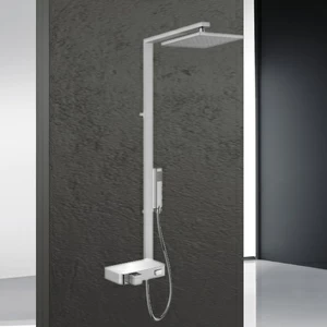 Душевая колонна термостатическая FLOW Novellini FLOW с зеркальной полочкой