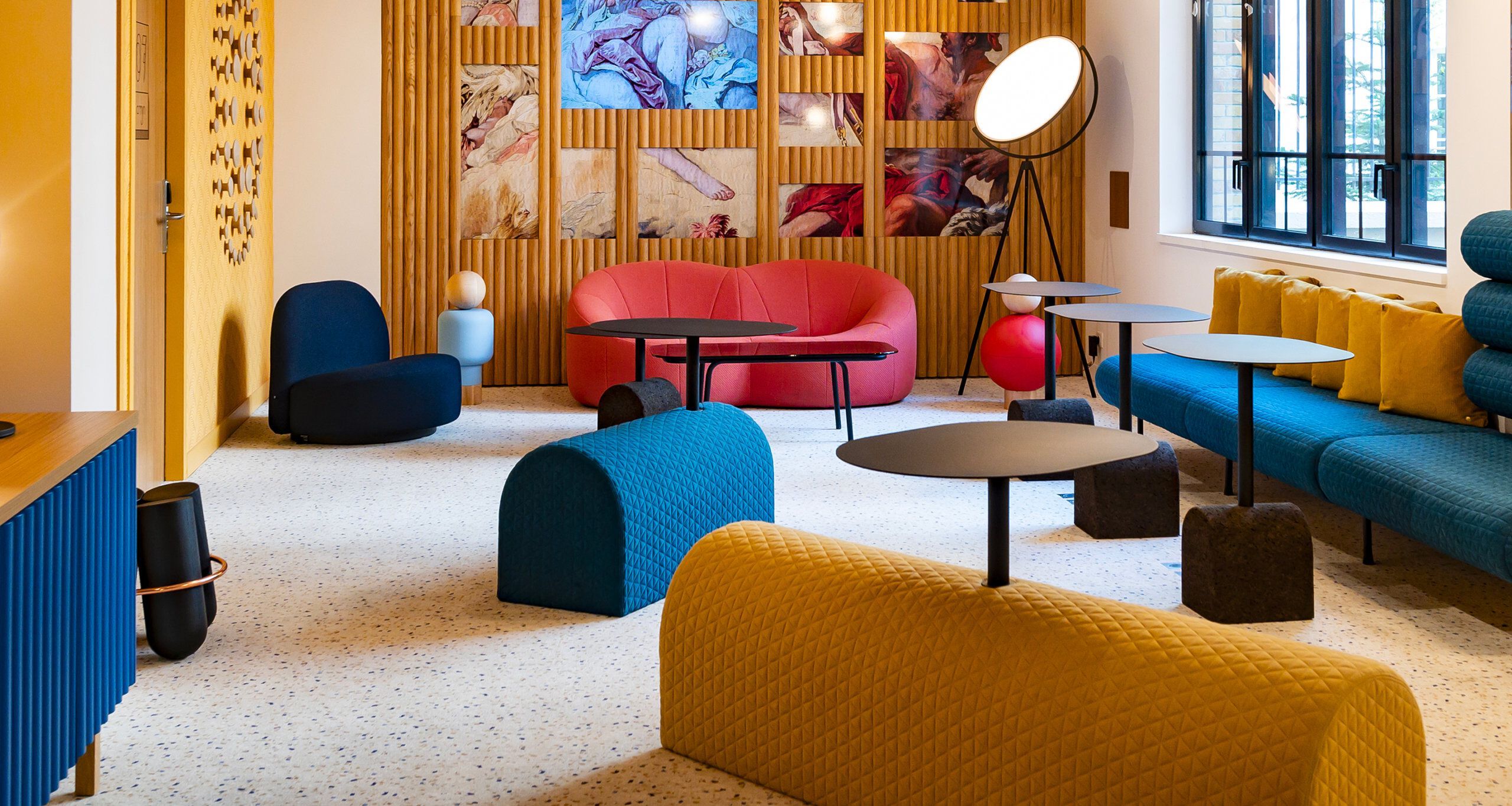 Тканевая скамейка с журнальным столиком Cider Edition À Dada ARCH-00076462 - Вид №2