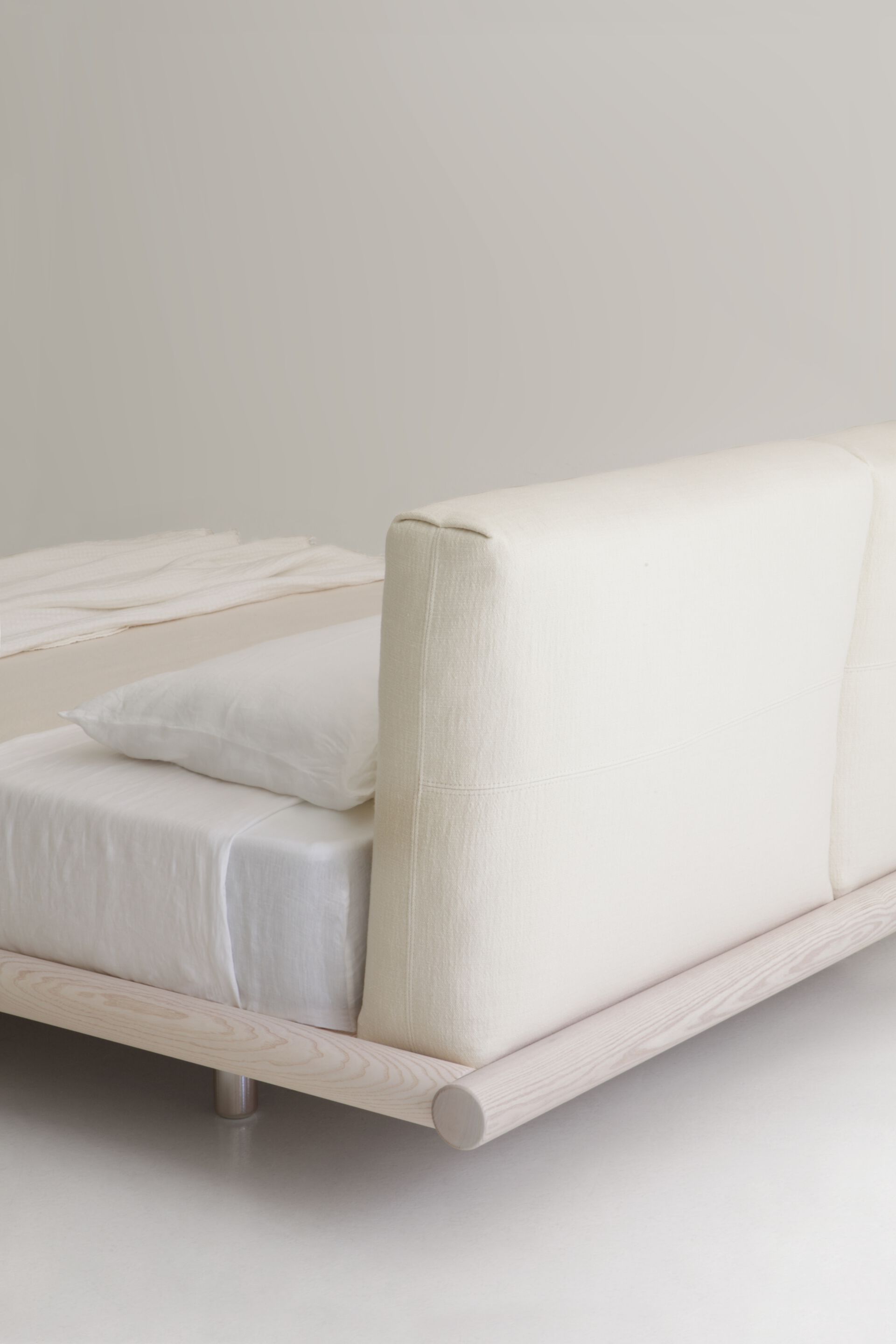 Двуспальная кровать с мягким изголовьем Porro IRO ARCH-00029472 - Вид №6