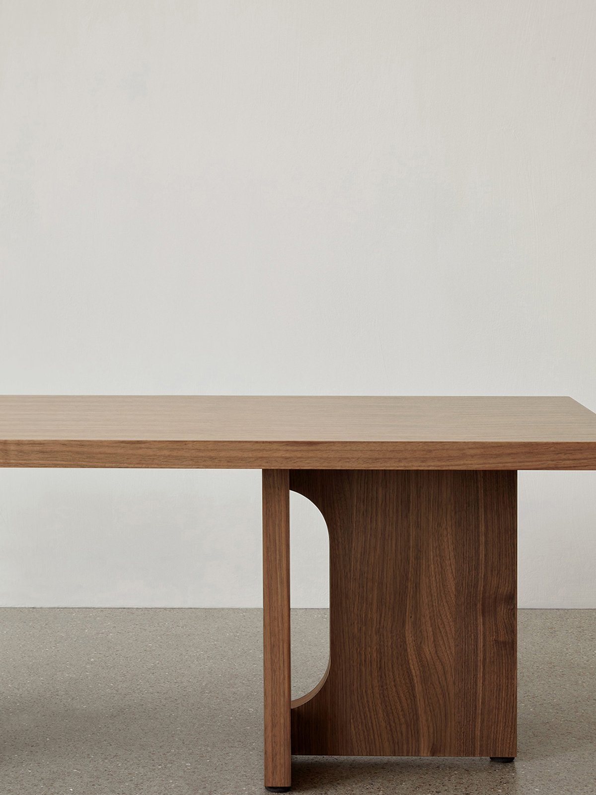 1184819 MENU Стол для отдыха Androgyne, Дерево Темный мореный дуб | Кунис Бреччиа Санд  - Вид №9