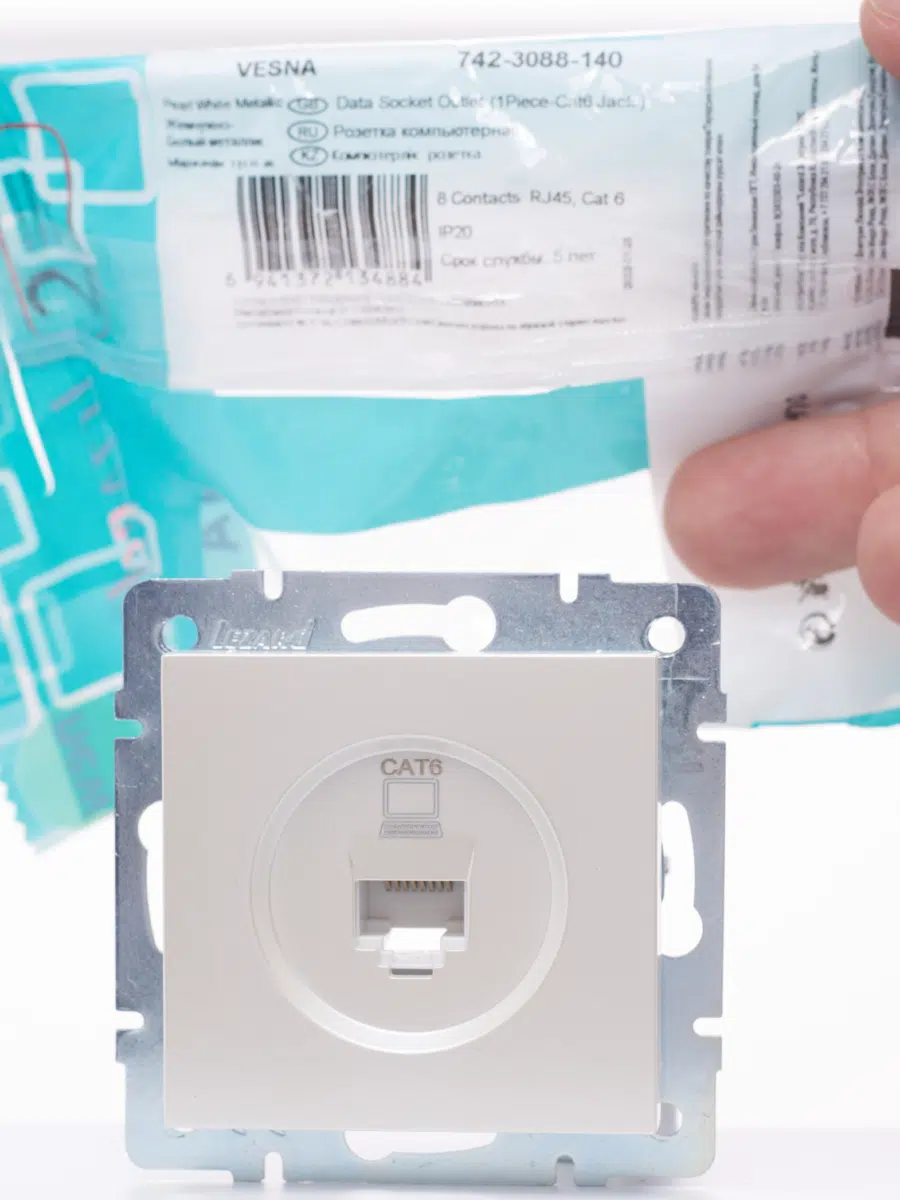 VESNA Розетка компьютерная Cat 6 жемчужный LEZARD 742-3088-140 - Вид №9