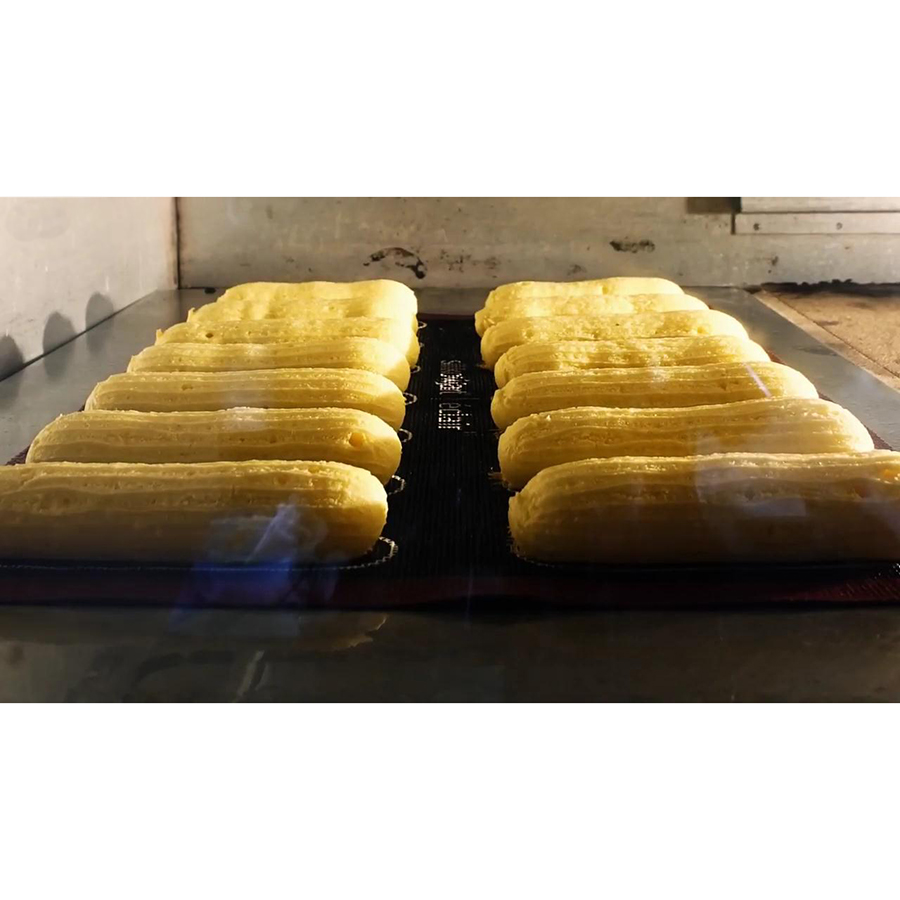 70.113.00.0065 Коврик для выпечки eclair & choux 30 х 40 см двусторонний силиконовый Silikomart  - Вид №1