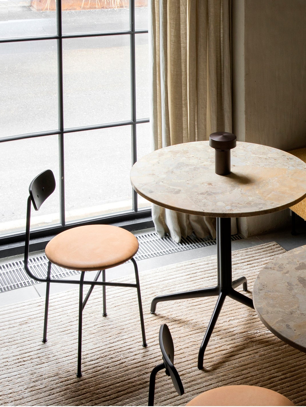5709262042258 Стол колонны гавани, высота салона со звездообразным основанием LuceLight  - Вид №6