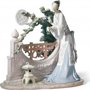 10669149 LLADRO Фигурка Lladro "Восточная луна" 34х32см Фарфор