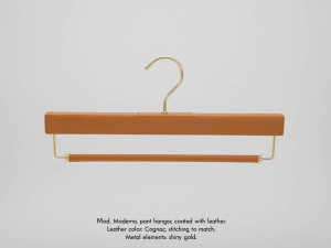 Кожаная вешалка