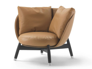 Кресло с подлокотниками