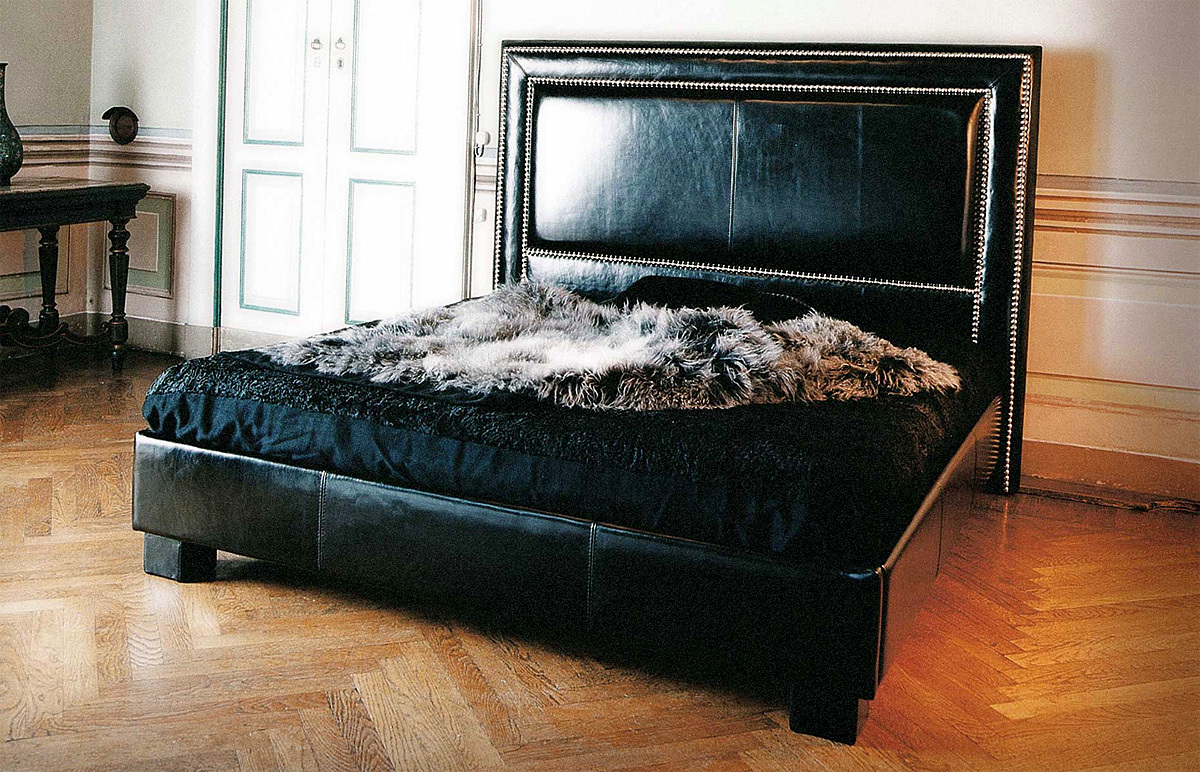 Кровать  BAXTER SIMONS 