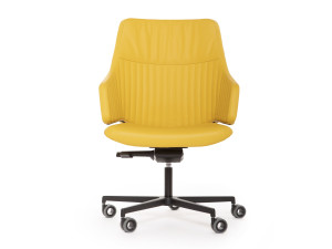 Регулируемое по высоте офисное кресло с колесами