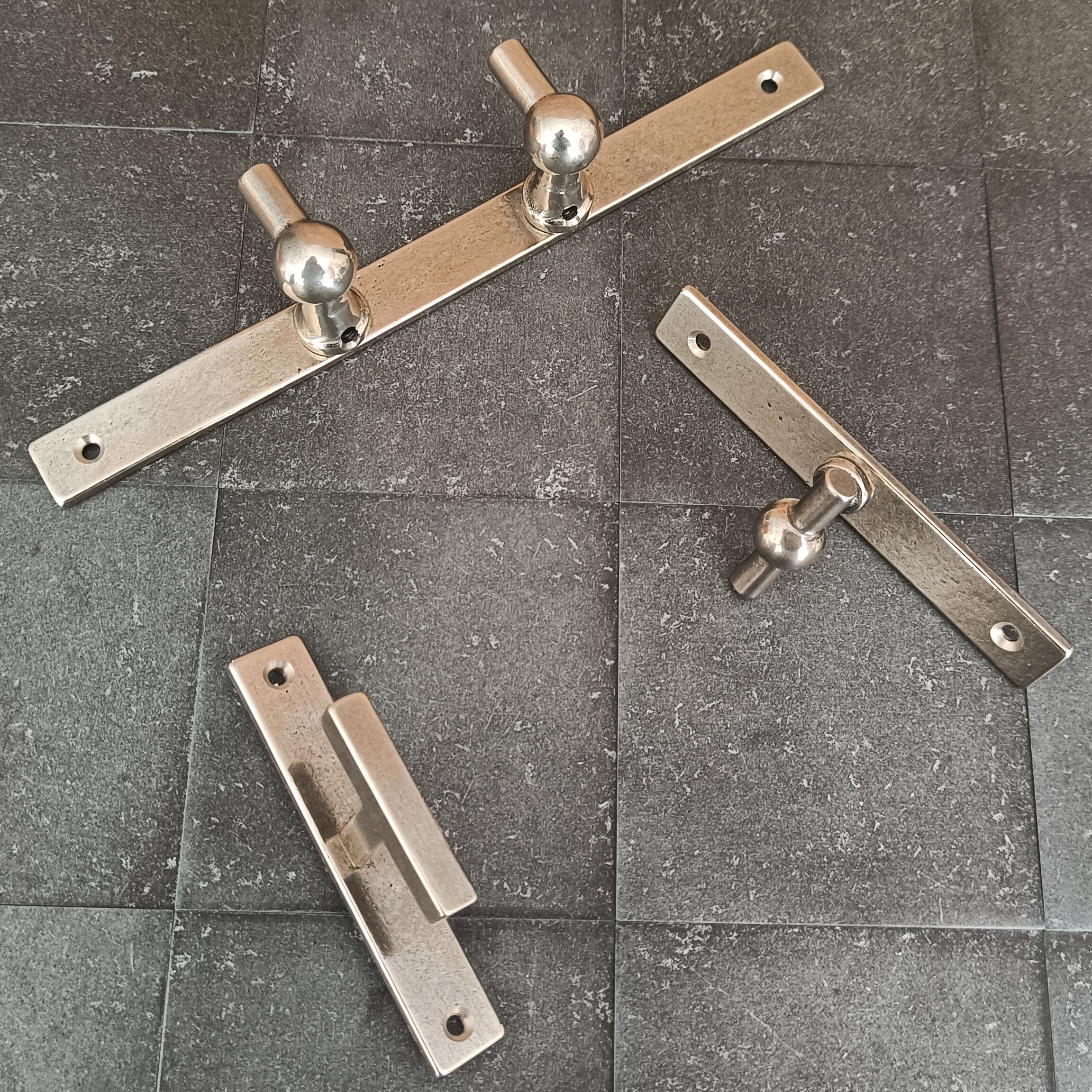 Бронзовая настенная вешалка GIARA ART DESIGN-BRONZE APPENDIABITI ARCH-00037413 - Вид №8