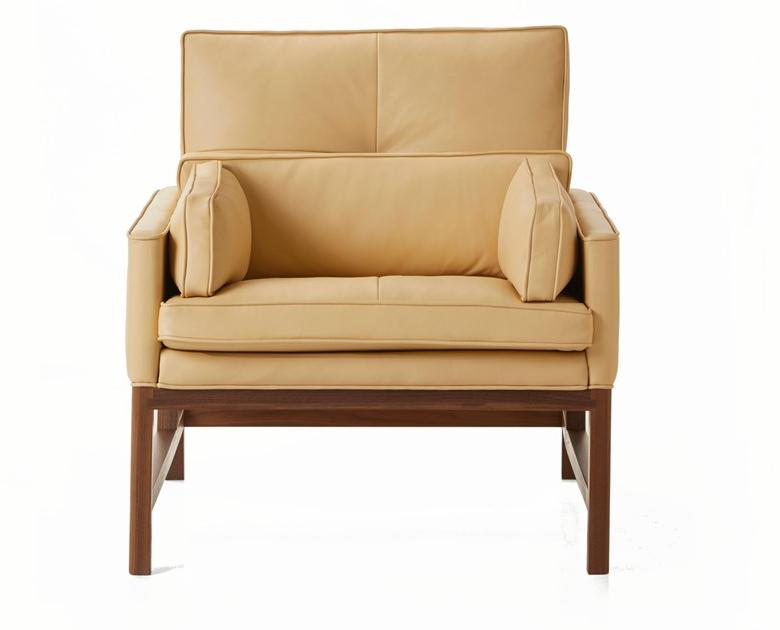 BassamFellows Кожаное кресло с подлокотниками Wood frame lounge Cb-50 - Вид №1