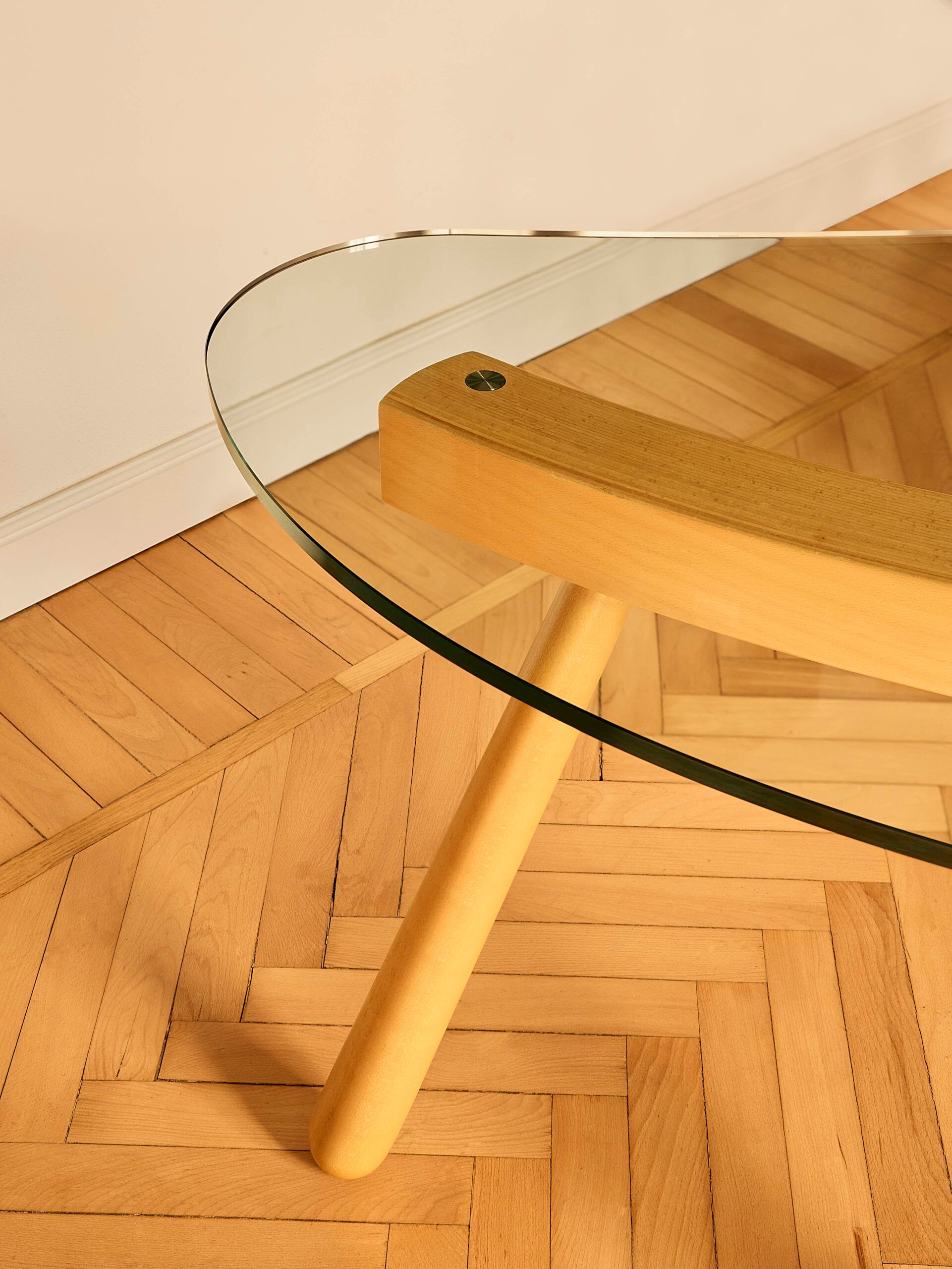 Стол из закаленного стекла с ножками из бука Wiener GTV Design BOOMERANG ARCH-00109336 - Вид №9