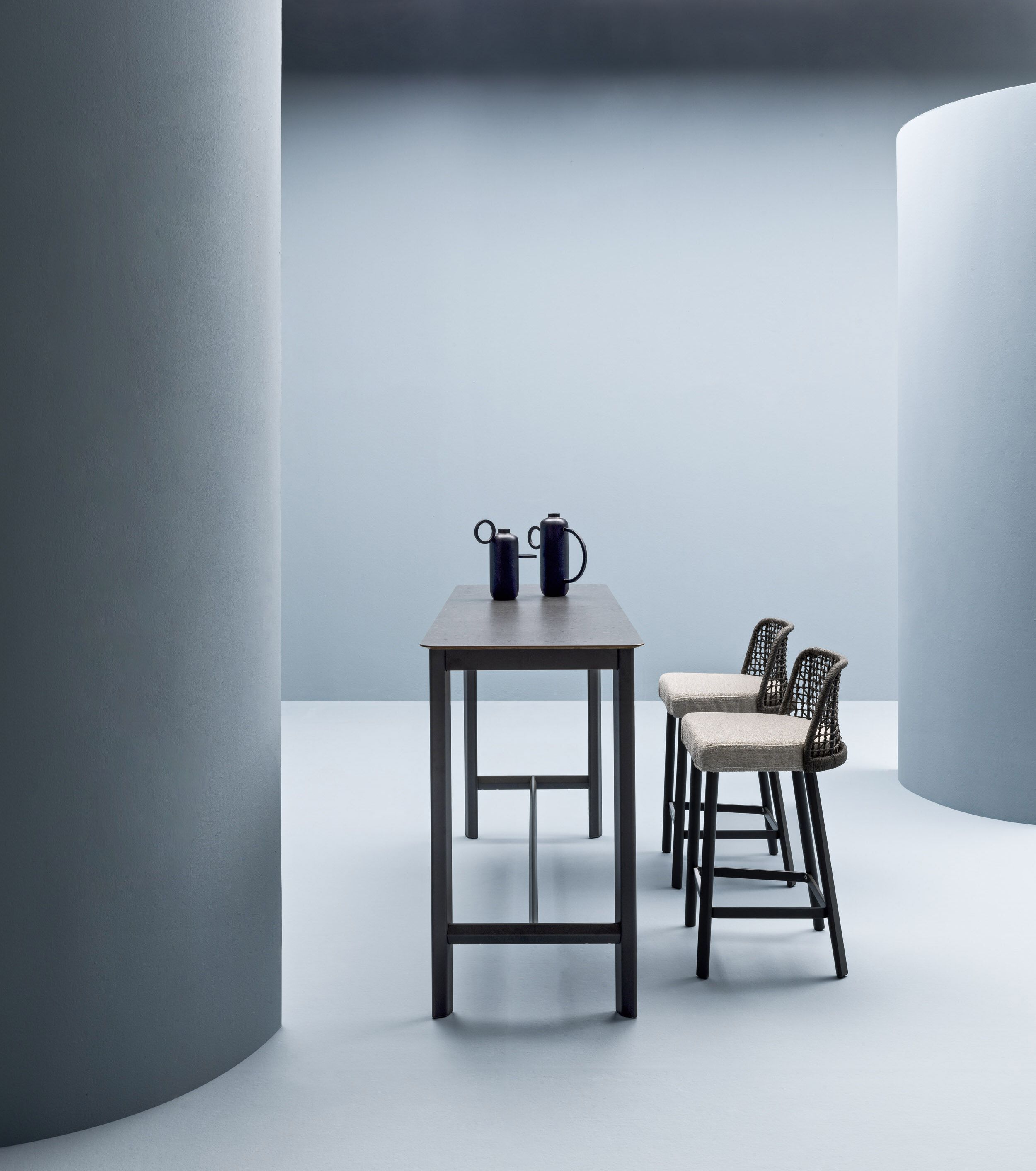 Высокий алюминиевый садовый стол с порошковым покрытием Varaschin ARCH-00022231 - Вид №1