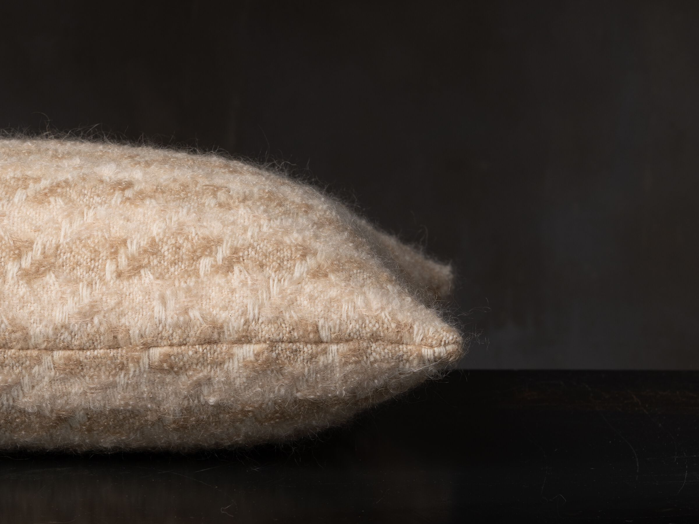 Прямоугольная подушка из мохера The House of Lyria TEMPERANZA ARCH-00120833