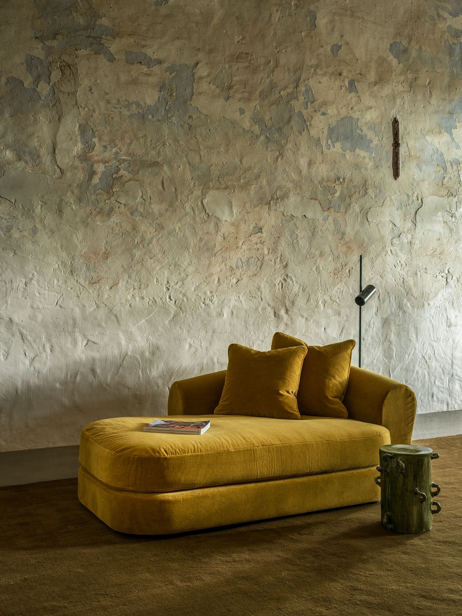 Бархатная спальная кровать Collett & Victor София ARCH-00110799 - Вид №1