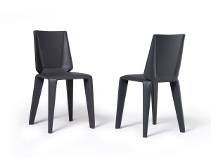 Кожаный стул