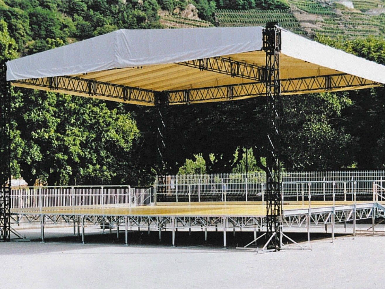 Самонастраивающаяся крышка для мероприятий на открытом воздухе SELVOLINA STRONG ARCH-00028478 - Вид №1