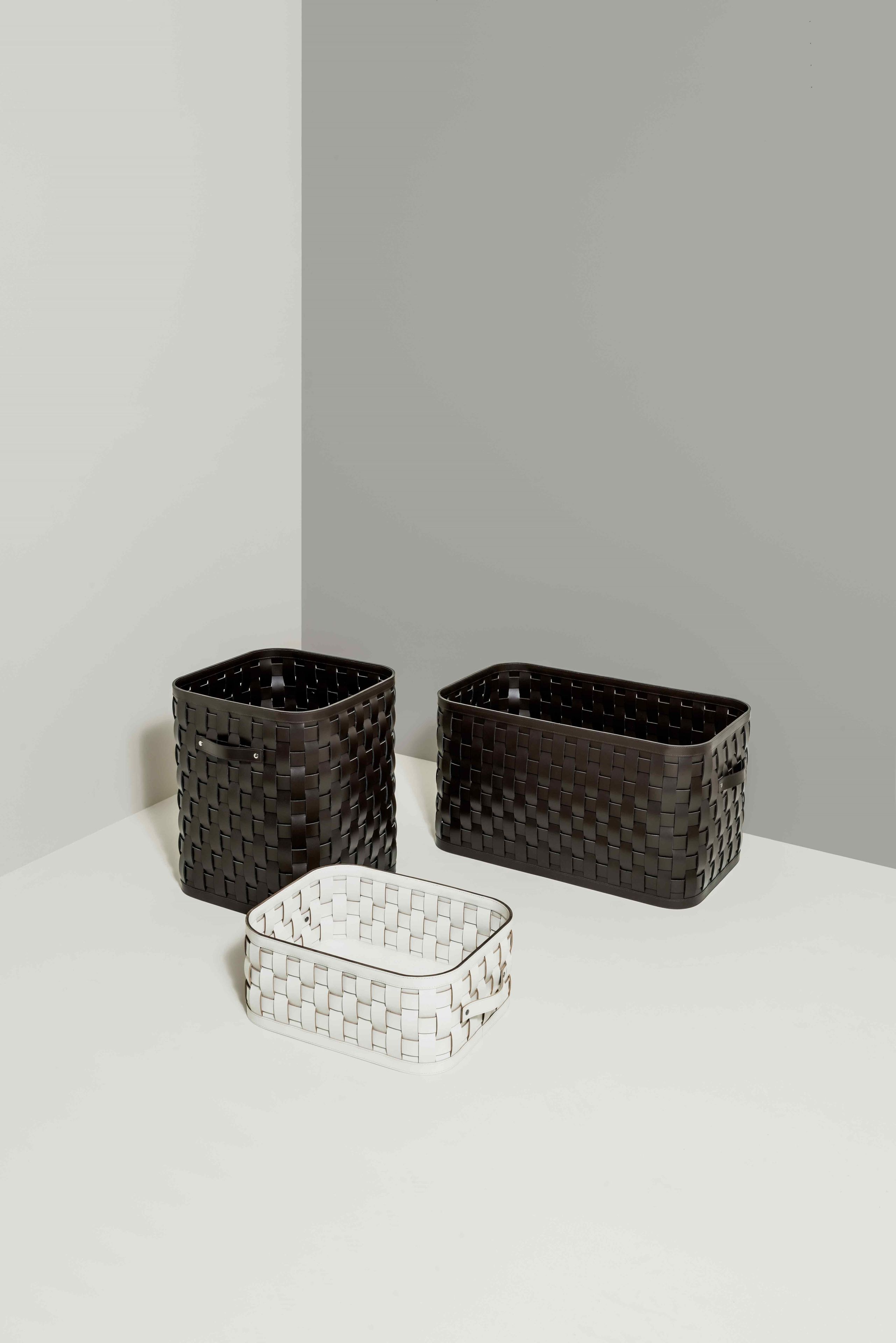 Держатель для журналов из регенерированной кожи Pinetti DEMETRA ARCH-00034048 - Вид №4