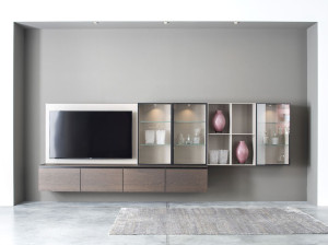 Оборудованная стена установленная с ТВ-стойкой