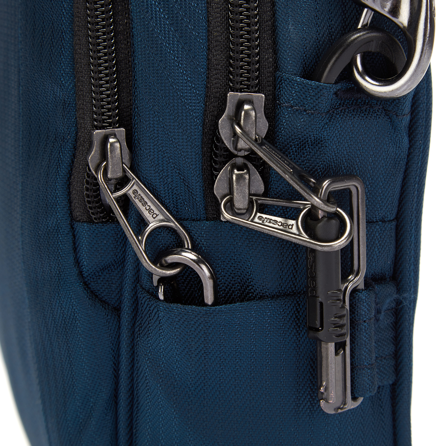 40115641 Сумка-антивор LS100 ECONYL® Anti-Theft Recycled Crossbody Bag PacSafe Metrosafe  - Вид №6