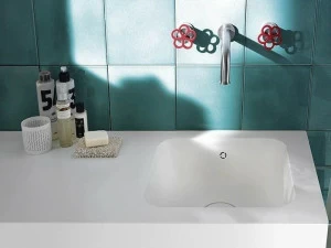 Накладная раковина на столешницу  овальная Corian® Design