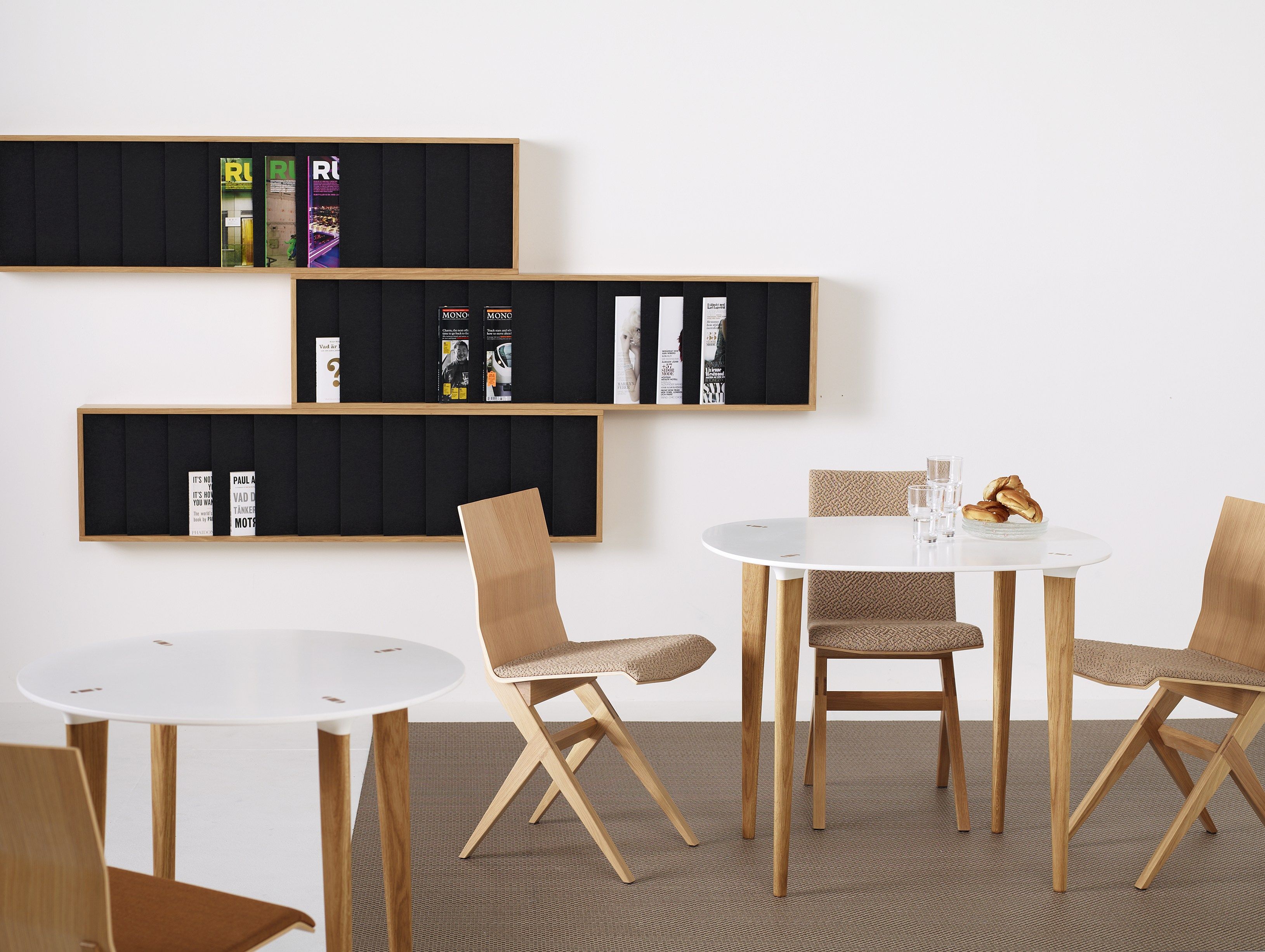 Обеденный стол для контракта Karl Andersson Buff ARCH-00065630 - Вид №1