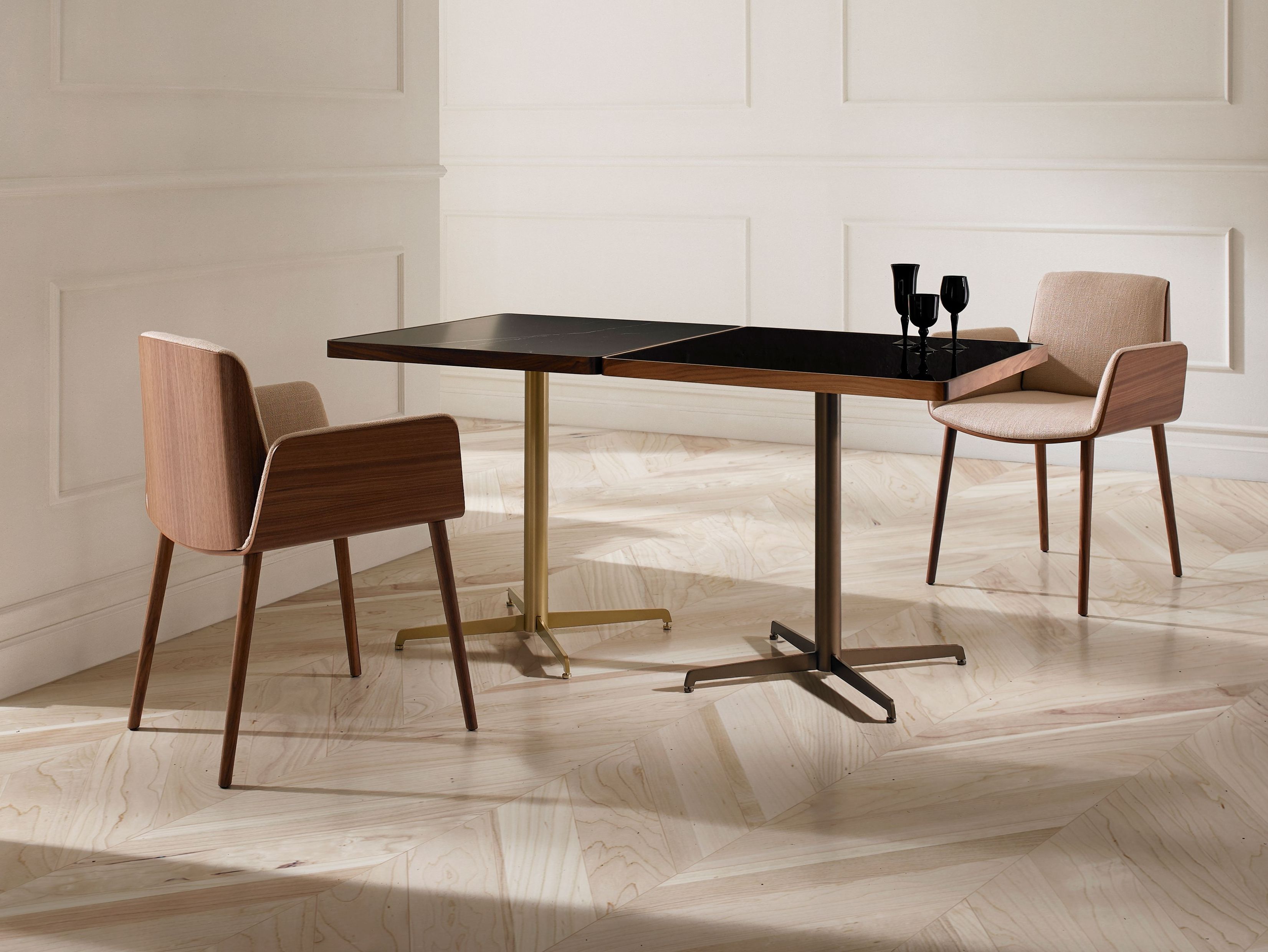 Мягкий тканевый стул с подлокотниками Punt HUG ARCH-00092567 - Вид №10