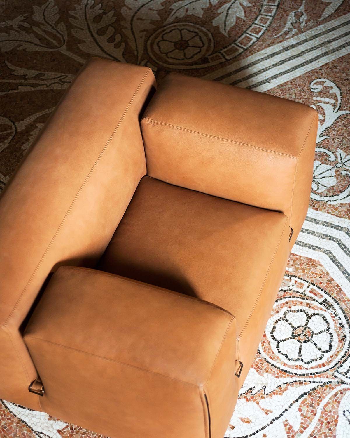 Кожаный модульный диван Tacchini Le Mura ARCH-00017013 - Вид №9