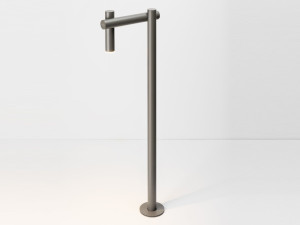 Металлическая напольная лампа