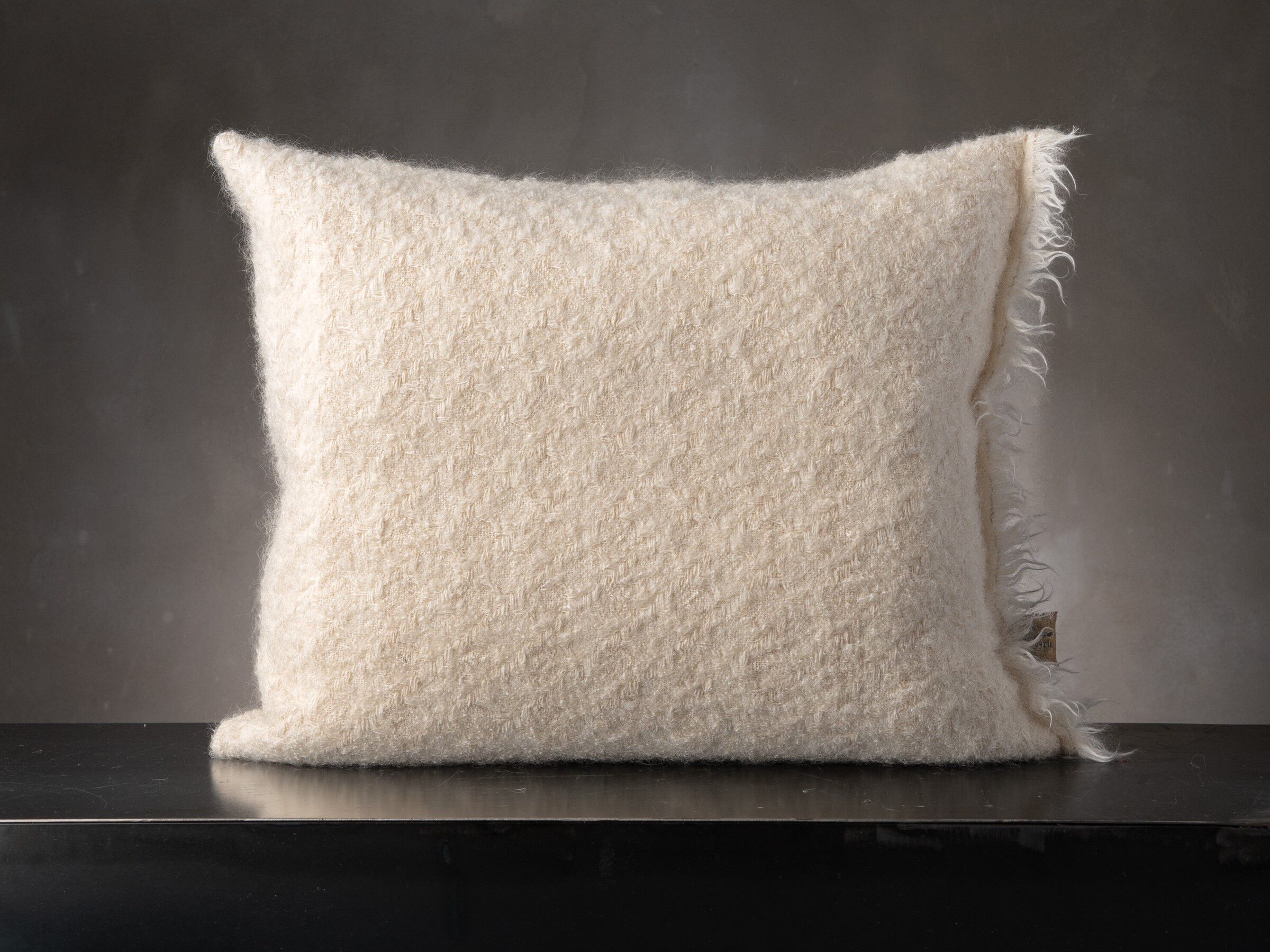 Прямоугольная подушка из мохера The House of Lyria TEMPERANZA ARCH-00089433 - Вид №3