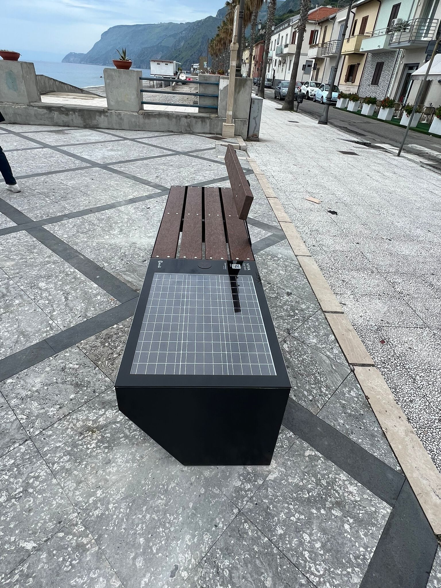 Скамья с USB-разъемом и беспроводной зарядкой EUROCOMITALIA VIVA ARCH-00107164 - Вид №1