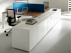 IFT Низкий офисный шкаф для хранения вещей с распашными дверцами Cowork