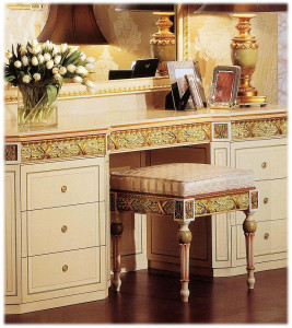 Пуф  PAOLO LUCCHETTA SANDY sgabello da toilette