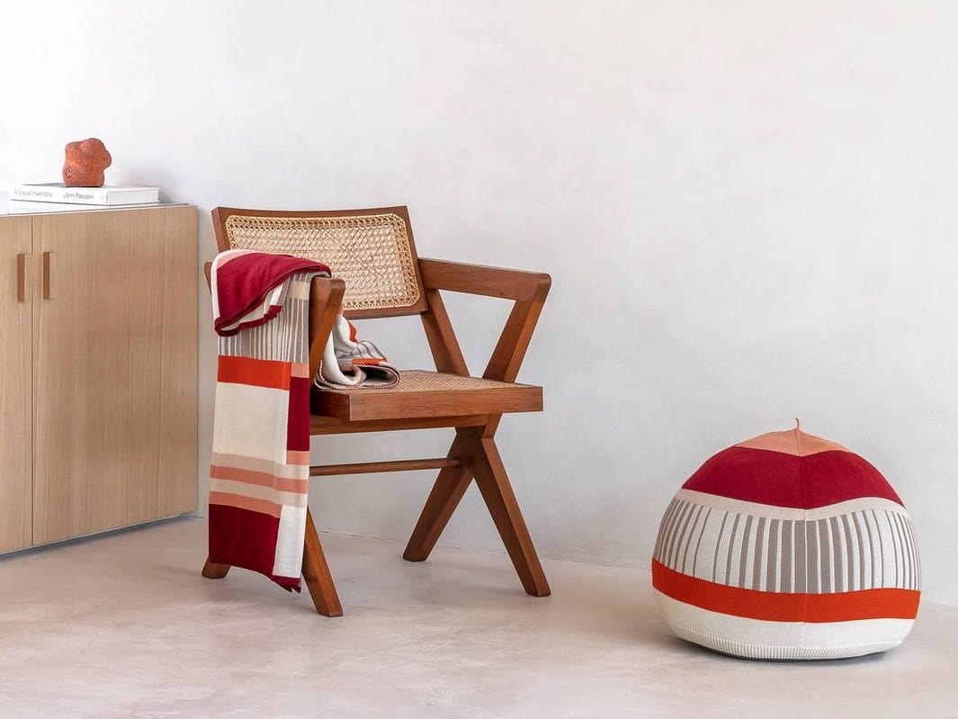 Пуф из мериносовой шерсти Casalis Velden ARCH-00049834 - Вид №1