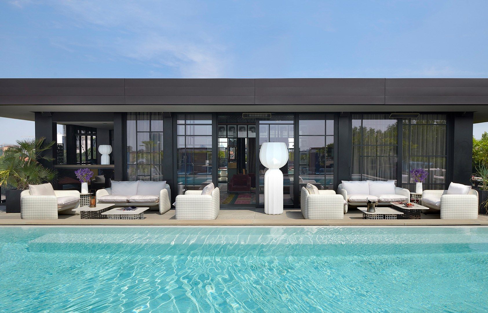 Круглый садовый журнальный столик с верхом HPL и железной основой SLIDE ARCH-00026969 - Вид №5
