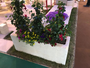 Прямоугольная плантатор из камня Лечче