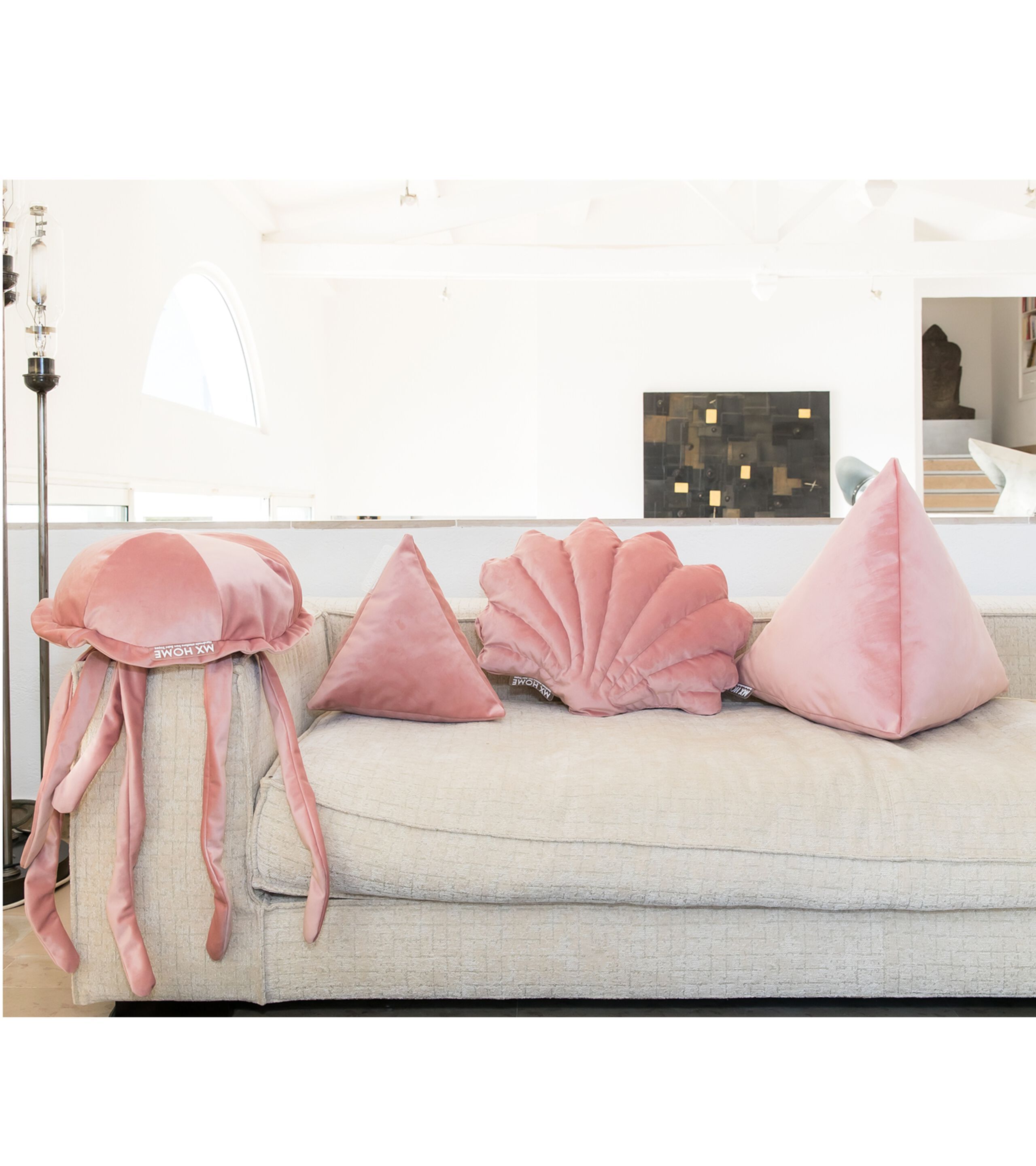 Бархатная однотонная подушка MX HOME Velours ARCH-00026824 - Вид №6