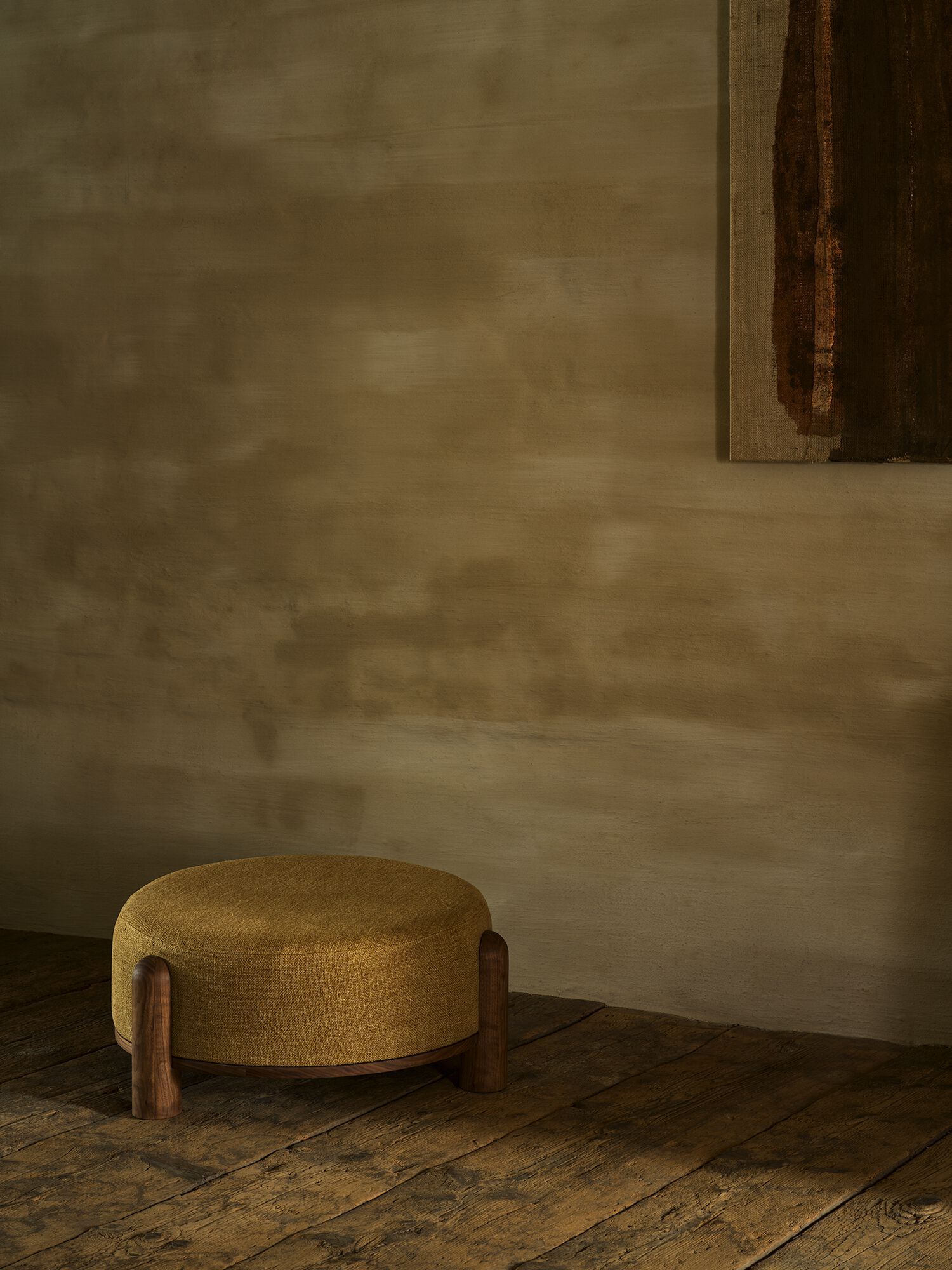 Круглый пуф из ореха и ткани Collett & Victor Otis ARCH-00124483 - Вид №1