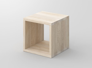 Низкий квадратный журнальный столик из массива дерева с журнальной стойкой