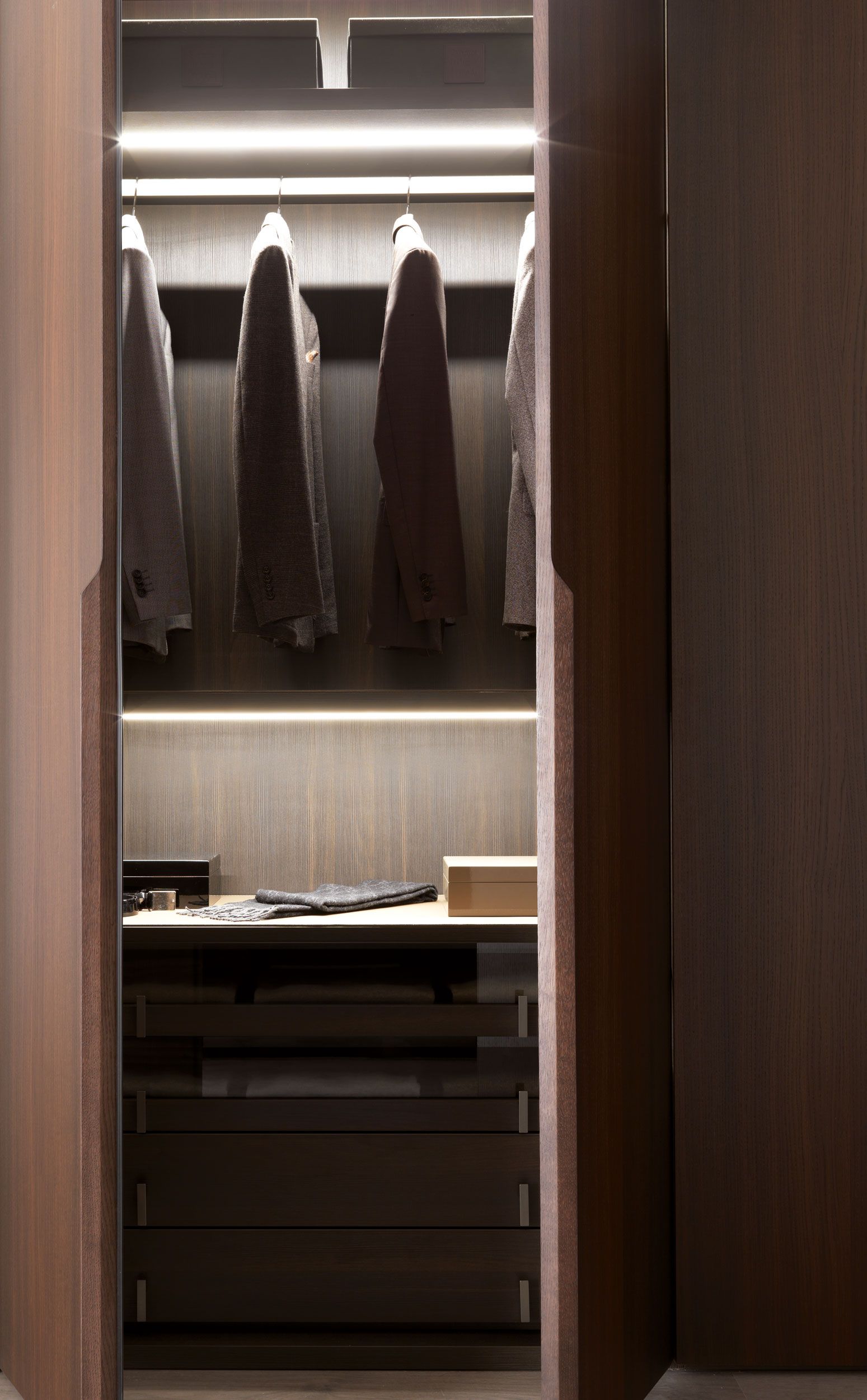 Секционный шкаф из массива дерева MisuraEmme MILANO ARCH-00126957 - Вид №1