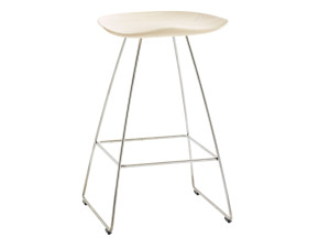 Высокий стул из массива дерева