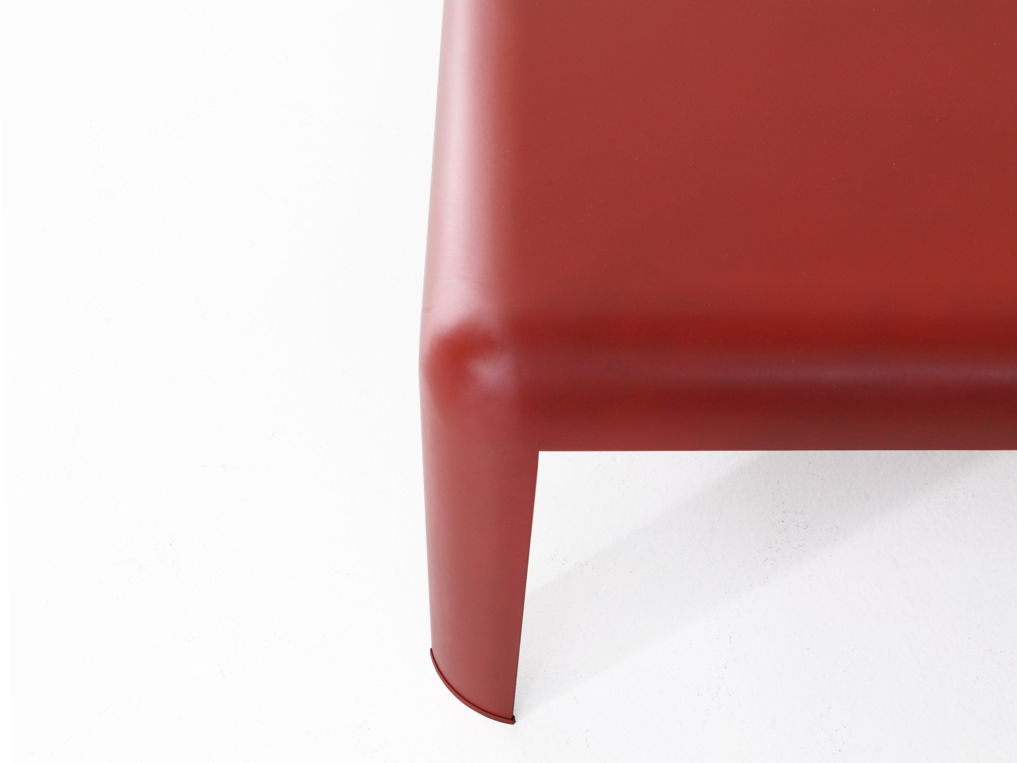 Журнальный столик из листового металла Porro ARCH-00062425 - Вид №5