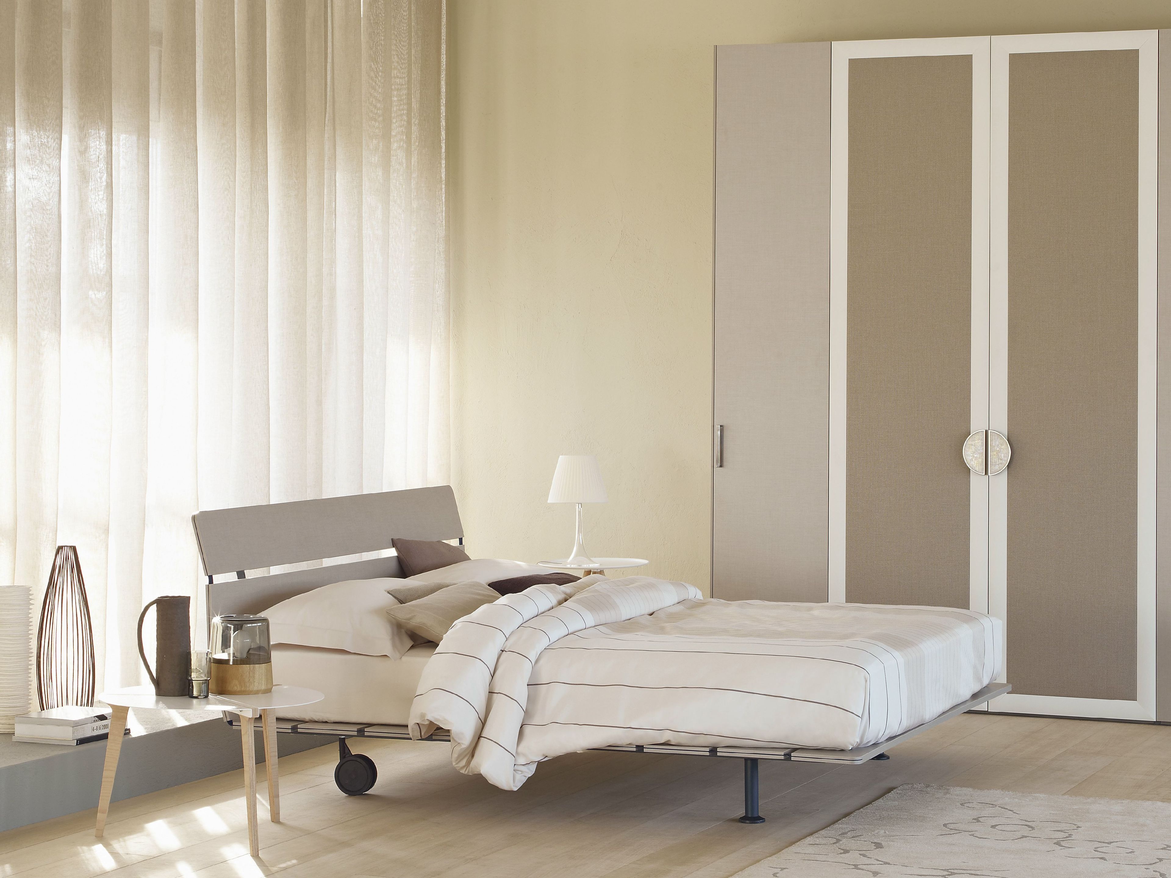 Кровать в восточном стиле с колесами Flou ARCH-00084851 - Вид №9