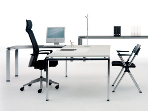 Угловой рабочий стол